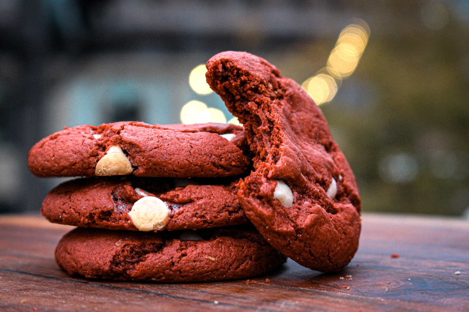 <p>Rich, red, and ridiculously good. Our classic red velvet cookie, infused and made for the sweet tooth. 200mg </p>